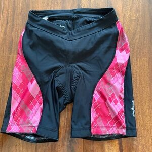 Shebeest Women’s Padded Cycling Shorts Black Pink Argyle Size Small Triathlon